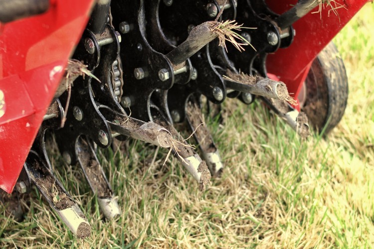 red lawn aeration machine